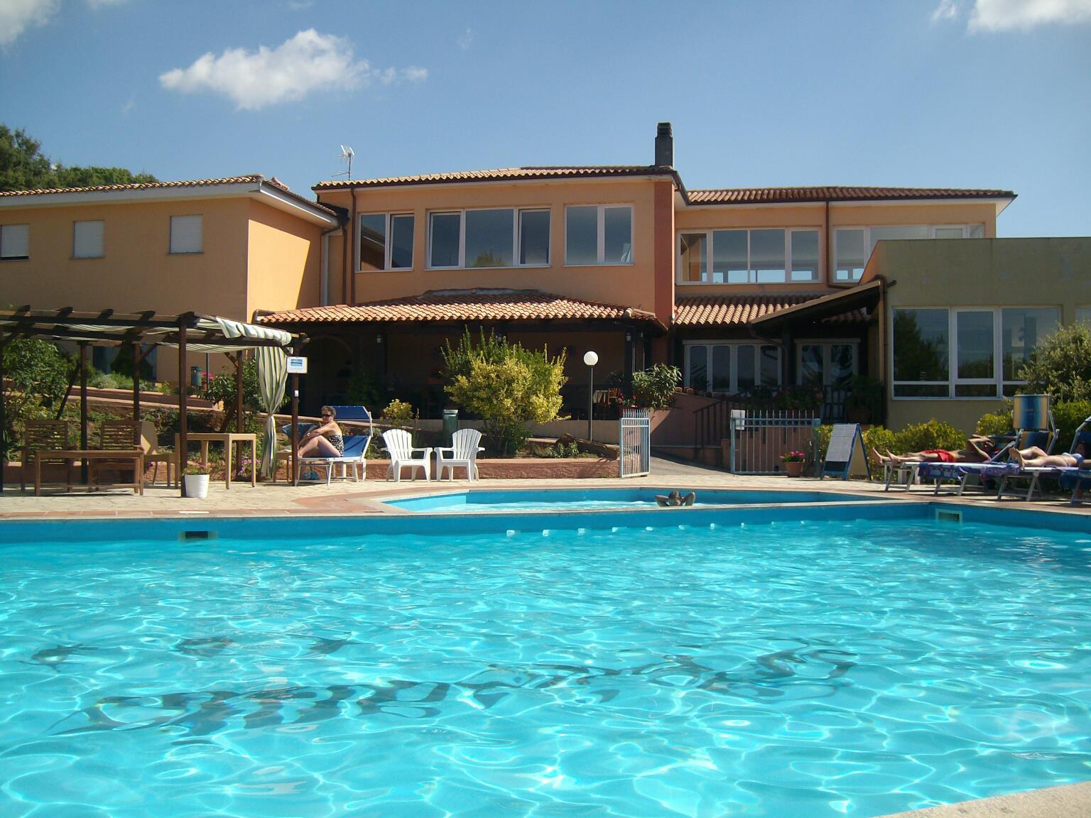 טמפיו פאוזניה Pausania Inn מראה חיצוני תמונה