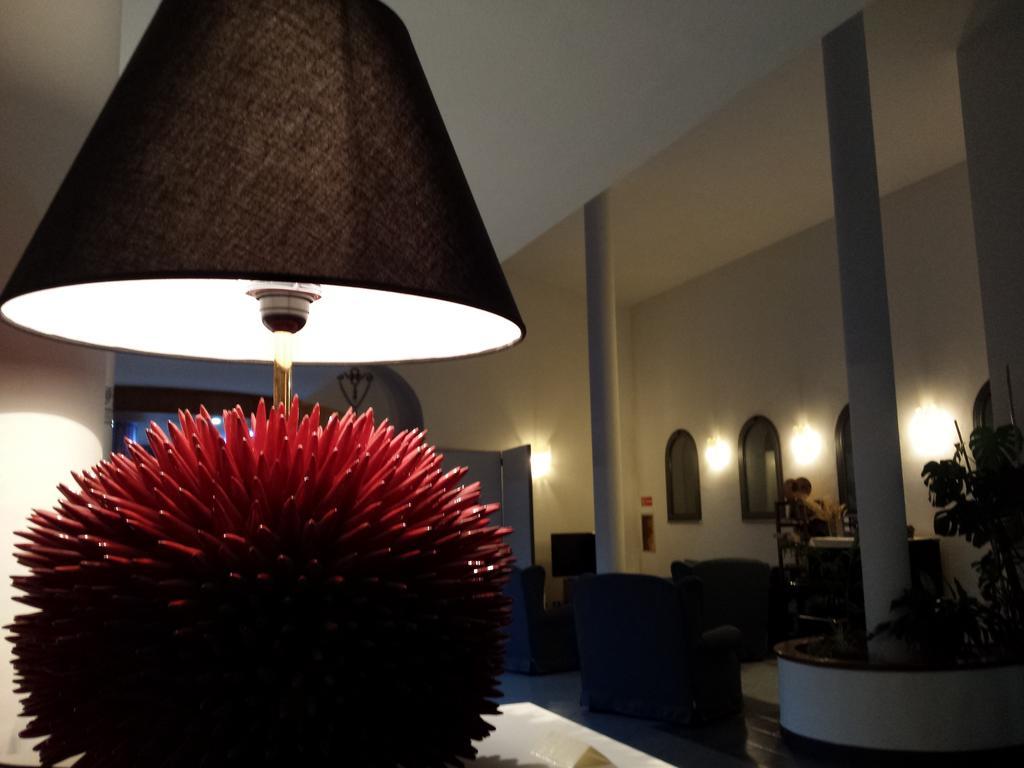 טמפיו פאוזניה Pausania Inn מראה חיצוני תמונה