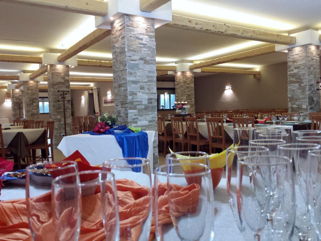 טמפיו פאוזניה Pausania Inn מראה חיצוני תמונה