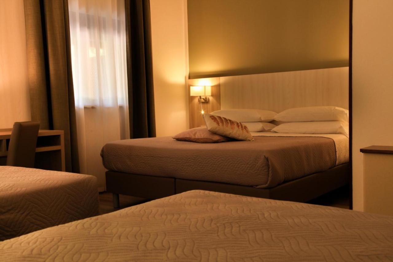 טמפיו פאוזניה Pausania Inn מראה חיצוני תמונה